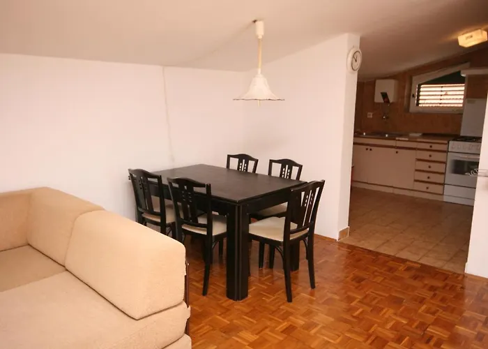 Appartement With A Parking Space - 6238 *