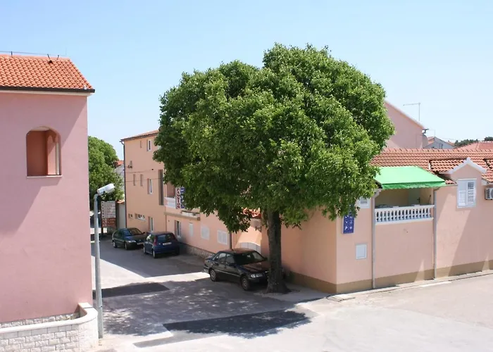 With A Parking Space - 6238 Appartement Vodice